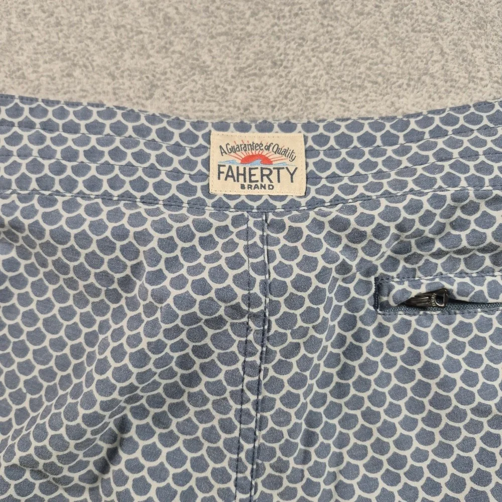 Faherty Classic Board Shorts Mens 33 Fish Scale Batik Swim Trunks Blue Surf